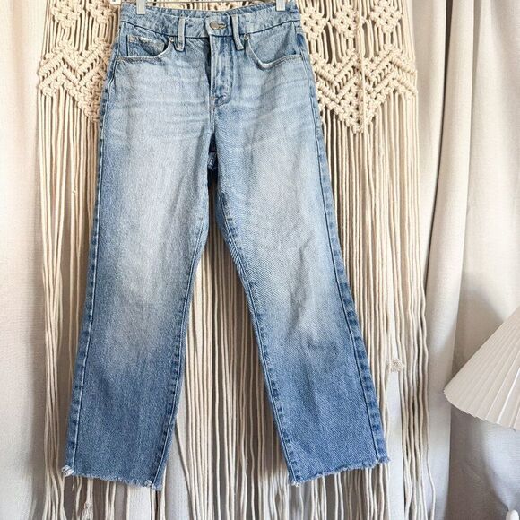 Good American Denim - Good American Raw Hem Straight Leg Jeans – High Rise – Size 25 – GUC